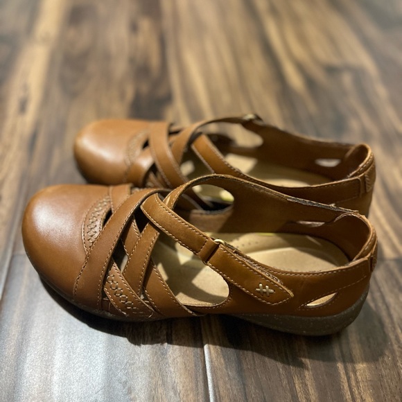 CLARKS Clarks Women's Ashland Spin Q Slip-On Loafer - Picture 5 of 6